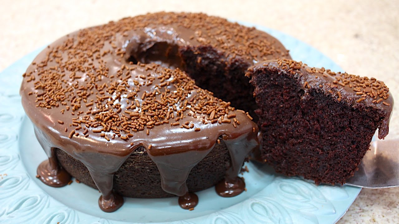 @isamaramancio preparou este maravilhoso bolo de chocolate sem lactose bem macio 