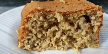 Bolo de banana e aveia sem glúten