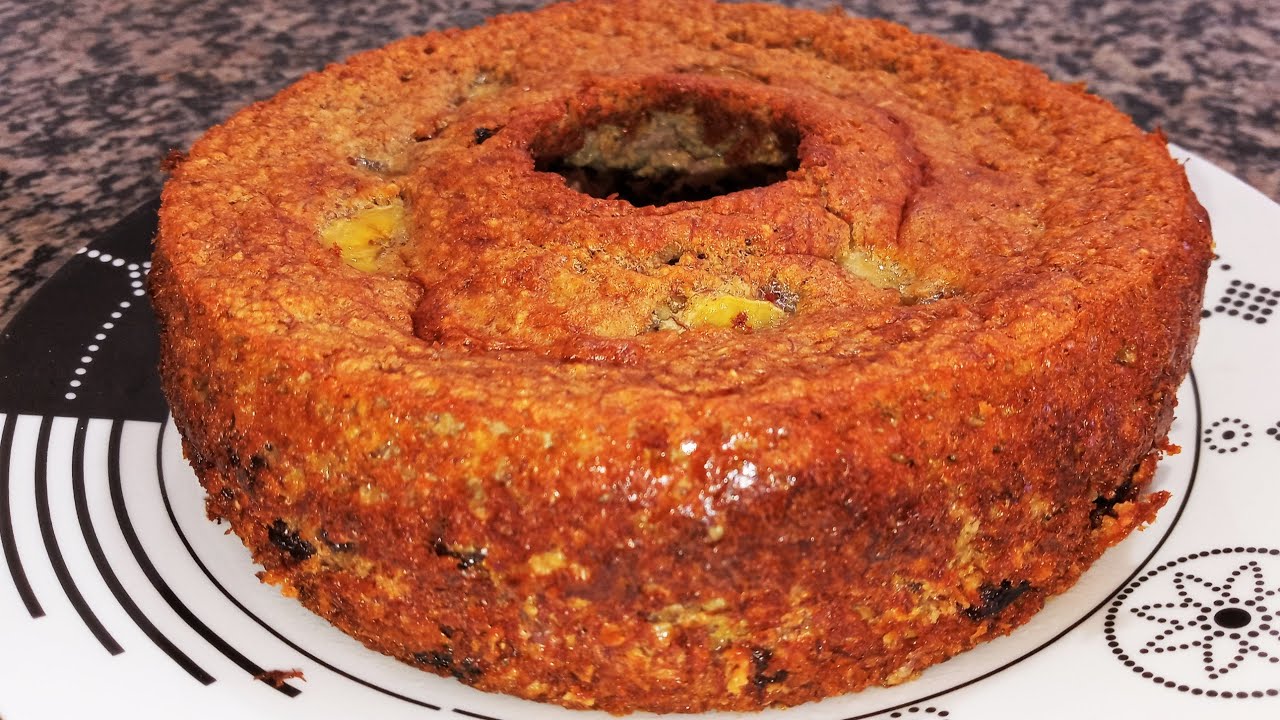 @cantinadagleixe preparou este bolo de banana e aveia sem glúten com bananinhas em pedaços