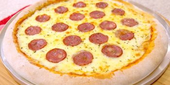 Massa de pizza de mandioca