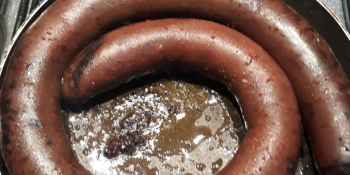 Linguiça de sangue caseira