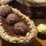 Ovo de Páscoa Ferrero Rocher caseiro tudo gostoso
