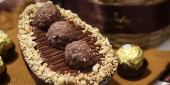 Ovo de Páscoa Ferrero Rocher caseiro | Melhor receita caseira