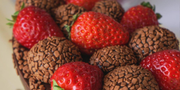 Ovo de Páscoa de morango