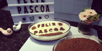 Ovo de Páscoa de travessa de leite ninho