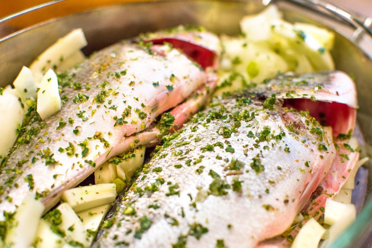 como temperar peixe para grelhar