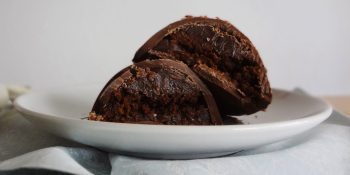 ovo de Páscoa de brownie