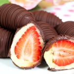 surpresa de morango com chocolate @cakepedia