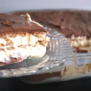 Receita de torta para Páscoa com bastante nata e chocolate @canaldicasdakel