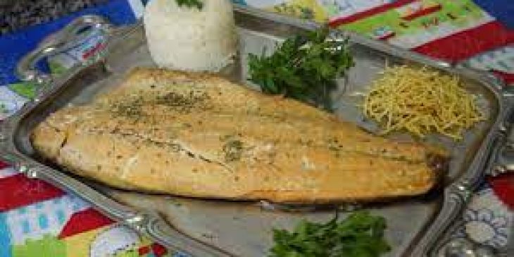 Salmão assado pra comer algo rapidinho e matar a fome