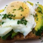 Sanduíche de Abacate e Ovo @ajanacozinha