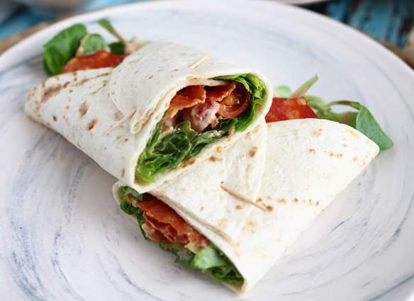 Wrap de Abacate e Salada fácil @petitichef