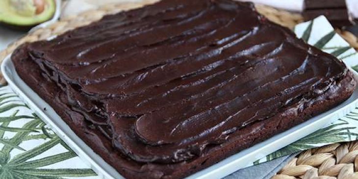 Receita de brownie de abacate e chocolate mais saudável @petitchef