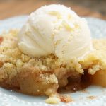 Já provou esse crumble de maçã? Receita fácil e deliciosa bem aqui @tamaradantas