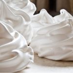 Receita de merengue caseiro fácil, prático e rápido sem desandar