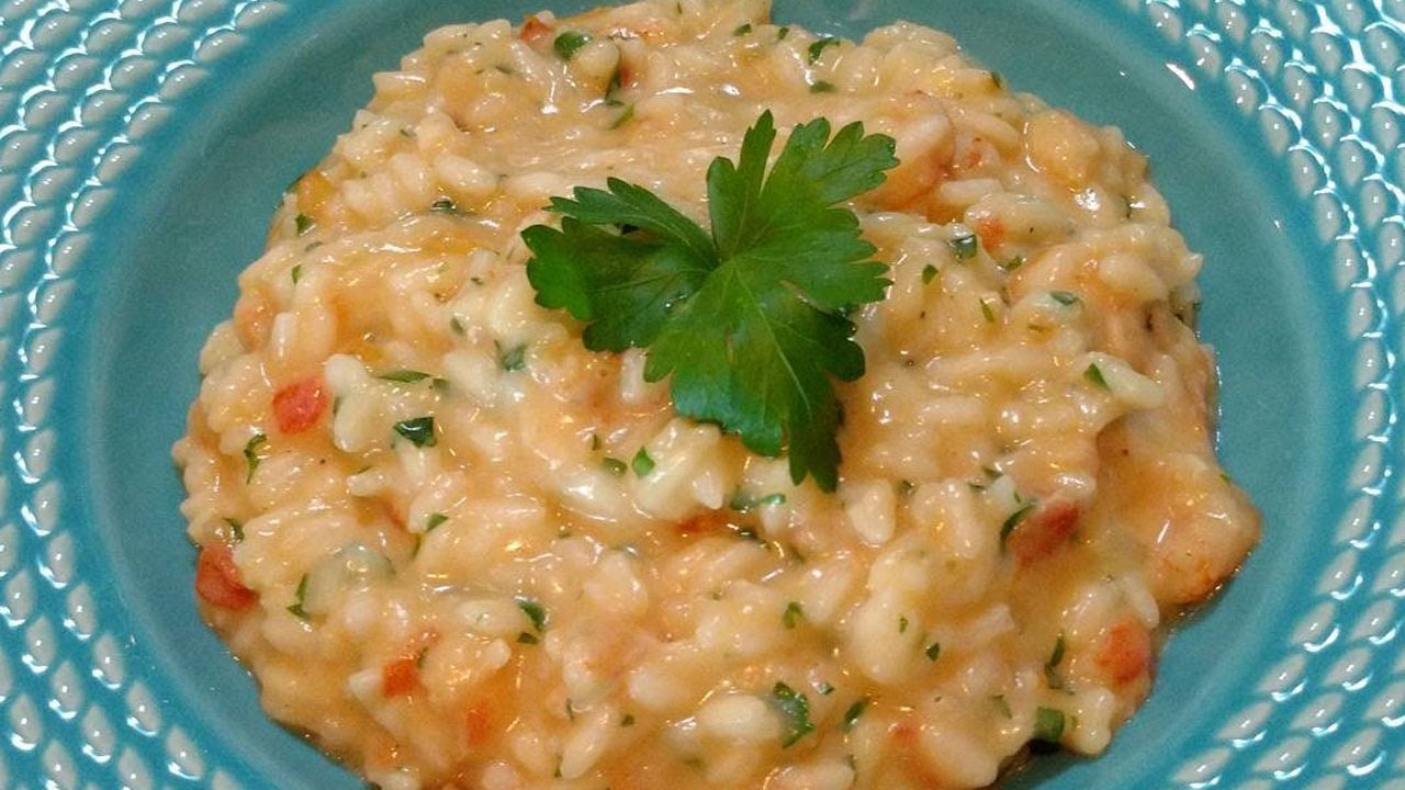 risoto de camarão bem fácil com manjericão