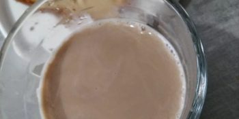 Café com leite de avelã