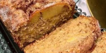 Bolo de maçã na airfryer