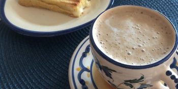 Café com leite de coco