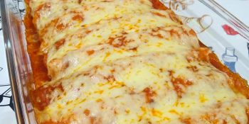 Panqueca com frango desfiado