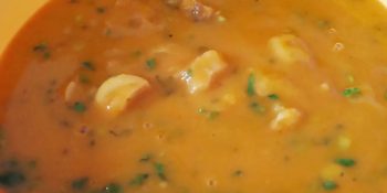 Caldo de mocotó