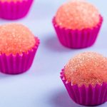 Brigadeiro de morango com tang perfeita para aquela tarde com uma pessoal especial @sabornamesa