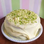 Bolo vulcão de limão é bem simples de fazer e ainda fica bem bonitão para servir @pinterest