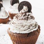 Cupcakes de biscoito bem caseiro e fácil de fazer sozinho @sabornamesa