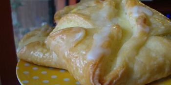 folhado de queijo do reino