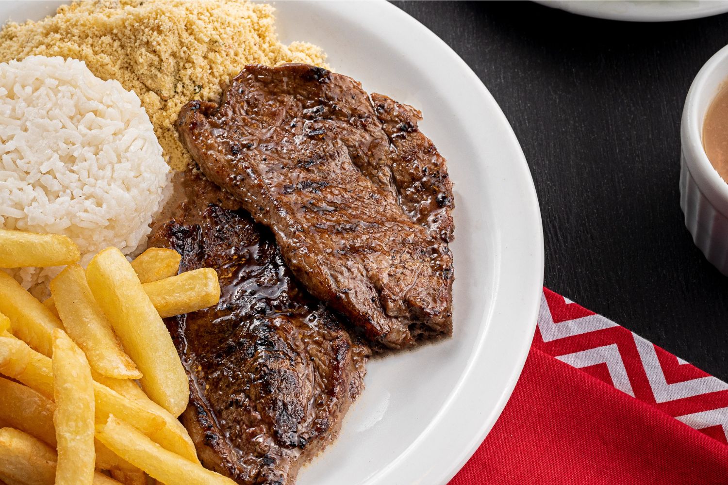 melhores pratos para comer com batata frita