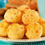 Pão de queijo e milho é delicioso e deixa toda a família apaixonada por ele @sabornamesa