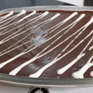 Pavê de nutella com leite ninho bem gostoso e fica pronto em minutinhos @sabornamesa