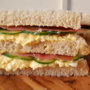 Esse sanduíche natural de presunto mega prático é uma delícia viciante