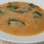 Receita de sopa de feijão branco fácil demais e te esquenta rapidinho