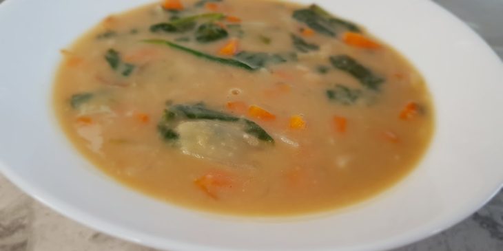 Receita de sopa de feijão branco fácil demais e te esquenta rapidinho