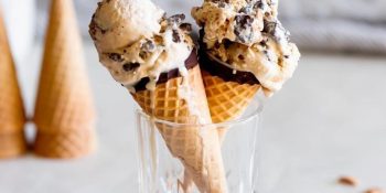 Sorvete de biscoito de chocolate