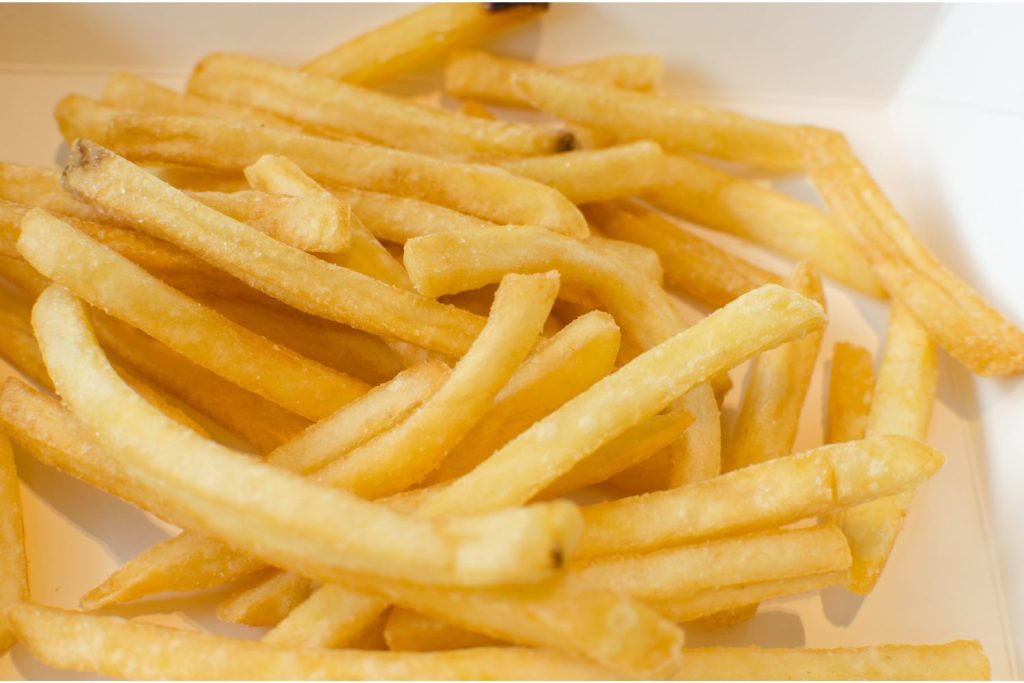 truque para fazer batatas fritas sequinhas