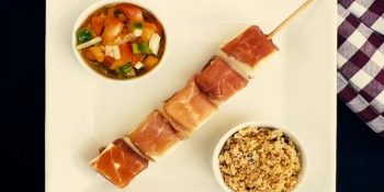 Espetinho de carne seca