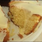 Bolo de cenoura com brigadeiro branco fofinho