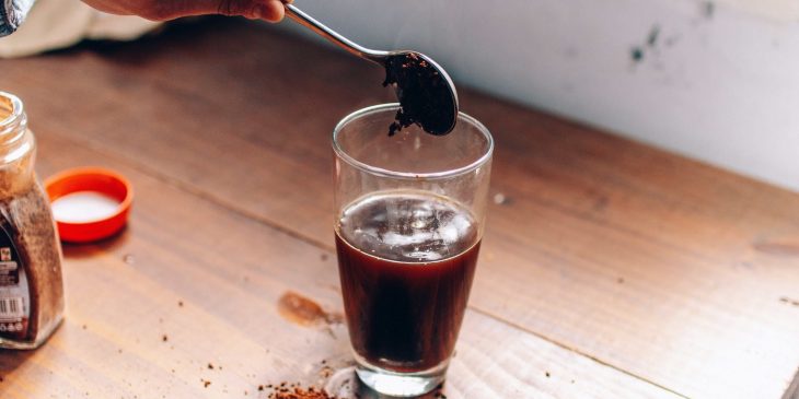 bebida alcoólica com café