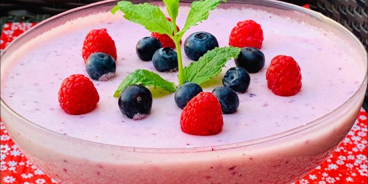 Mousse de frutas vermelhas simples tudo gostoso