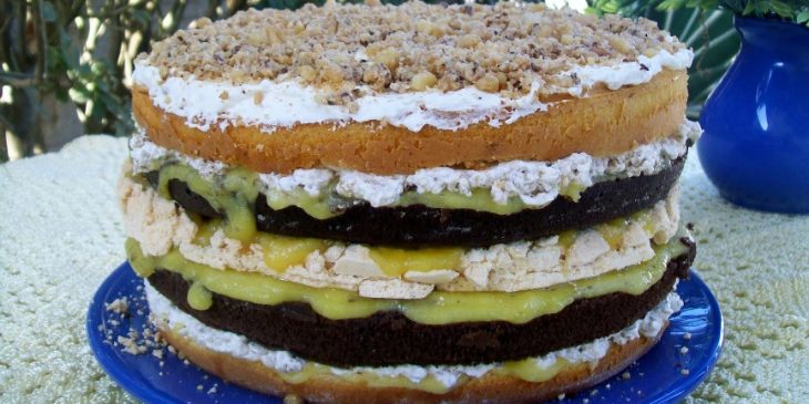 Torta Marta Rocha fácil simples com ameixa @muitoamor