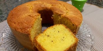 Bolo de fubá com erva doce com margarina