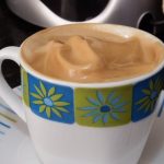 café de inverno com cacau e canela tudo gostoso