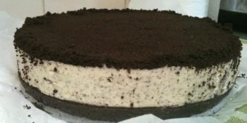 Torta de biscoito negresco com cream cheese