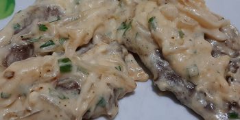 Bife acebolado com maionese