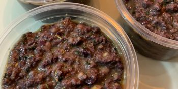 Pesto de azeitona preta