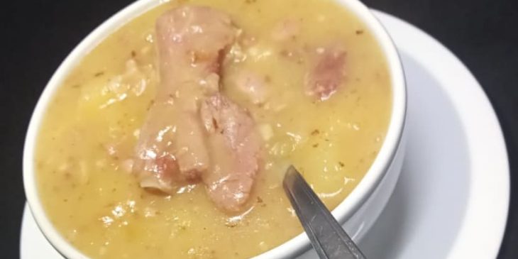 Sopa de mandioca bem rápida