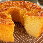 Bolo de mandioca cru