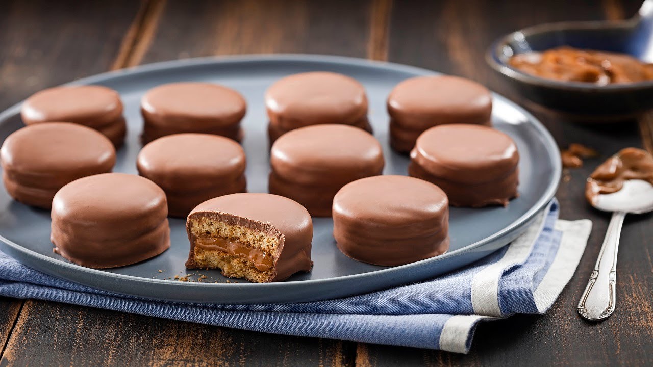 alfajor de bolacha maria quanto tempo dura um pacote de bolacha maria rende quantos alfajor qual a melhor bolacha para fazer alfajor receita de alfajor com biscoito maizena alfajor simples alfajor brasileiro alfajor caseiro bolacha alfajor receita